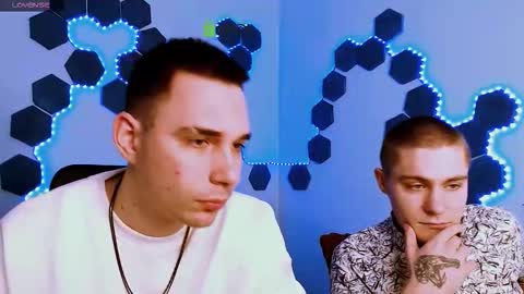 thomas_crow online show from 12/01/25, 09:47