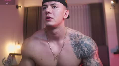 Thomas Falcon online show from 11/04/25, 12:32