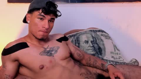 Snapshot of thomas_fit1 chatting on 02/06/25, 03:06 Thomas 3 JUST STAY AND BE MY LAST LOVE online show from 02/06/25, 03:06