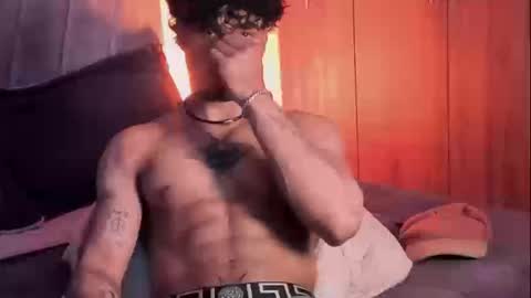 Snapshot of thomas_fit1 chatting on 09/19/25, 05:20 Thomas 3 JUST STAY AND BE MY LAST LOVE online show from 09/19/25, 05:20