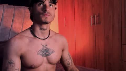 Snapshot of thomas_fit1 chatting on 09/21/25, 02:02 Thomas 3 JUST STAY AND BE MY LAST LOVE online show from 09/21/25, 02:02