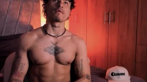 Snapshot of thomas_fit1 chatting on 09/21/25, 11:39 Thomas 3 JUST STAY AND BE MY LAST LOVE online show from 09/21/25, 11:39