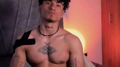 Snapshot of thomas_fit1 chatting on 10/07/25, 09:12 Thomas 3 JUST STAY AND BE MY LAST LOVE online show from 10/07/25, 09:12