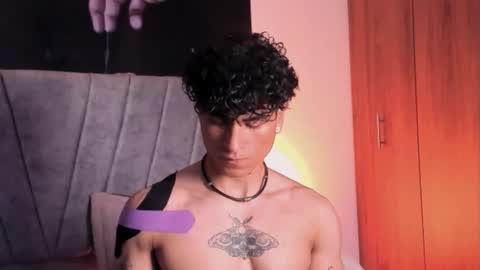 Snapshot of thomas_fit1 chatting on 10/09/25, 06:00 Thomas 3 JUST STAY AND BE MY LAST LOVE online show from 10/09/25, 06:00