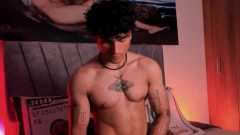 Snapshot of thomas_fit1 chatting on 10/28/25, 02:26 Thomas 3 JUST STAY AND BE MY LAST LOVE online show from 10/28/25, 02:26