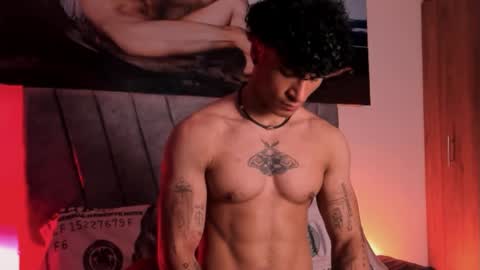 Snapshot of thomas_fit1 chatting on 10/29/25, 04:37 Thomas 3 JUST STAY AND BE MY LAST LOVE online show from 10/29/25, 04:37