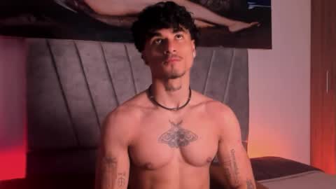 Snapshot of thomas_fit1 chatting on 11/29/25, 04:37 Thomas 3 JUST STAY AND BE MY LAST LOVE online show from 11/29/25, 04:37