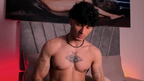 Thomas 3  JUST STAY AND BE MY LAST LOVE online show from 12/21/25, 01:35