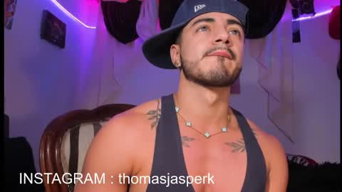 Snapshot of thomas_k7 chatting on 03/17/26, 12:26 Thomas online show from 03/17/26, 12:26