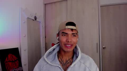 Snapshot of thomas_latin_boy chatting on 02/08/26, 06:55 Thomas online show from 02/08/26, 06:55