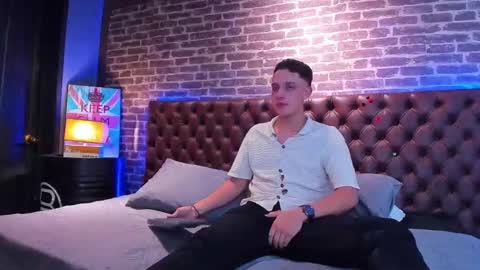 ---Thomas--- online show from 02/15/25, 04:03