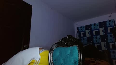 Snapshot of thomas_may4rs chatting on 11/10/25, 04:00 ---Thomas--- online show from 11/10/25, 04:00