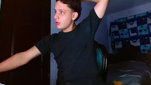 Snapshot of thomas_may4rs chatting on 11/18/25, 08:41 ---Thomas--- online show from 11/18/25, 08:41