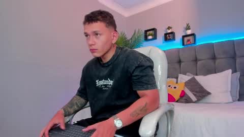 Thomas online show from 05/09/26, 02:00