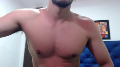 Snapshot of thomas_neuman chatting on 02/07/25, 08:20 Thomas online show from 02/07/25, 08:20