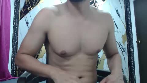 Snapshot of thomas_neuman chatting on 02/18/26, 08:16 Thomas online show from 02/18/26, 08:16