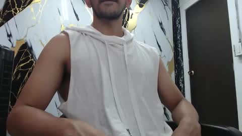 Snapshot of thomas_neuman chatting on 04/03/26, 06:50 Thomas online show from 04/03/26, 06:50