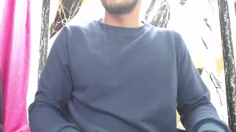 Snapshot of thomas_neuman chatting on 04/14/26, 09:54 Thomas online show from 04/14/26, 09:54