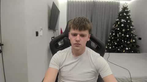 Tomas online show from 02/02/26, 01:48