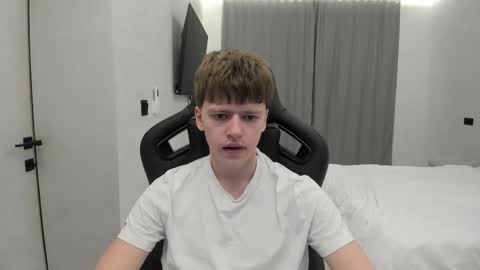 Snapshot of thomas_shelbivip chatting on 03/27/26, 09:58 Tomas online show from 03/27/26, 09:58