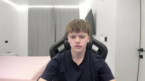 Snapshot of thomas_shelbivip chatting on 04/08/26, 05:57 Tomas online show from 04/08/26, 05:57