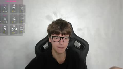 Snapshot of thomas_shelbivip chatting on 06/20/26, 09:23 Tomas online show from 06/20/26, 09:23