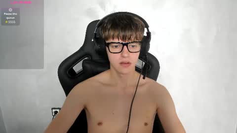 Snapshot of thomas_shelbivip chatting on 07/21/26, 03:14 Tomas online show from 07/21/26, 03:14