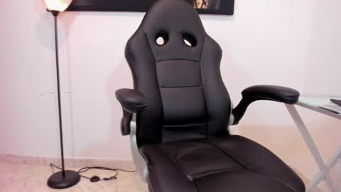 Snapshot of thomas_shelbys chatting on 01/07/25, 03:24 Thomas online show from 01/07/25, 03:24