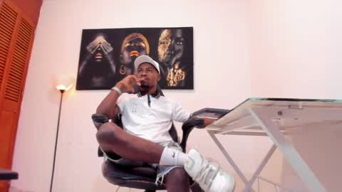 Snapshot of thomas_shelbys chatting on 01/12/25, 03:39 Thomas online show from 01/12/25, 03:39