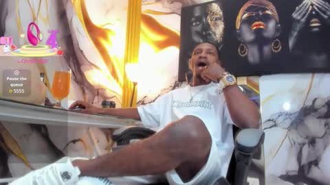 Snapshot of thomas_shelbys chatting on 10/10/25, 03:38 Thomas online show from 10/10/25, 03:38