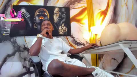 Snapshot of thomas_shelbys chatting on 10/25/25, 03:58 Thomas online show from 10/25/25, 03:58