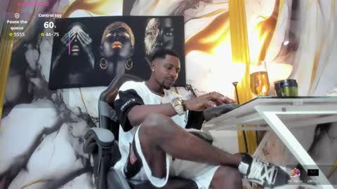 Snapshot of thomas_shelbys chatting on 11/12/25, 01:06 Thomas online show from 11/12/25, 01:06