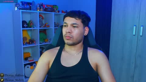 Snapshot of thomascollins__ chatting on 01/15/25, 10:49 Thomas online show from 01/15/25, 10:49