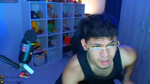 Snapshot of thomascollins__ chatting on 01/23/25, 08:04 Thomas online show from 01/23/25, 08:04