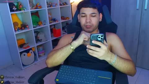 Snapshot of thomascollins__ chatting on 02/14/25, 07:59 Thomas online show from 02/14/25, 07:59