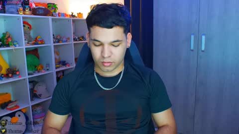 Snapshot of thomascollins__ chatting on 02/24/25, 07:33 Thomas online show from 02/24/25, 07:33