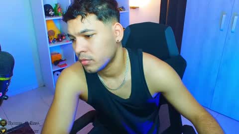 Snapshot of thomascollins__ chatting on 03/08/25, 07:27 Thomas online show from 03/08/25, 07:27