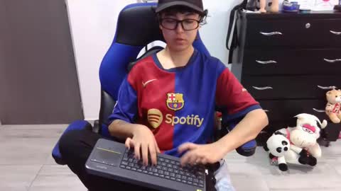 VALERIA online show from 12/13/25, 07:53