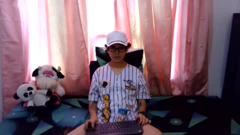 Snapshot of thomascooper_cams chatting on 06/27/26, 07:52 VALERIA online show from 06/27/26, 07:52