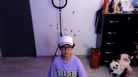 Snapshot of thomascooper_cams chatting on 06/30/26, 08:43 VALERIA online show from 06/30/26, 08:43