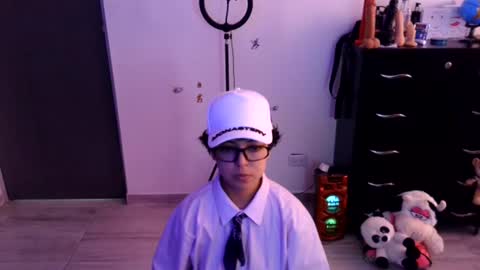 Snapshot of thomascooper_cams chatting on 07/01/26, 09:25 VALERIA online show from 07/01/26, 09:25