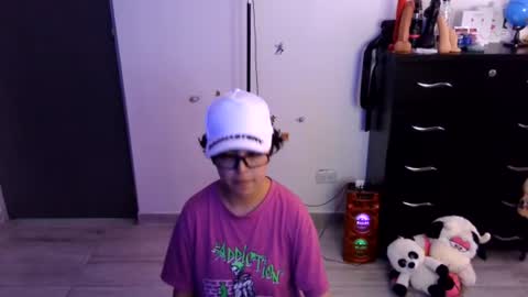 Snapshot of thomascooper_cams chatting on 07/14/26, 09:31 VALERIA online show from 07/14/26, 09:31