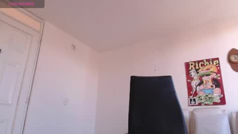 Snapshot of thomasjons chatting on 04/25/26, 07:22 thomasjons online show from 04/25/26, 07:22