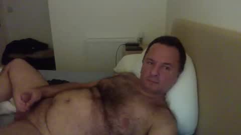 Snapshot of thomaspol chatting on 10/29/25, 11:50 Tom online show from 10/29/25, 11:50