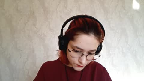 Lina online show from 12/14/25, 08:20