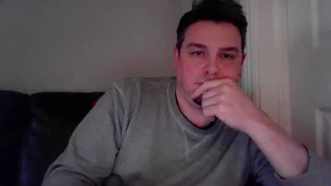 Snapshot of thomisfra chatting on 02/09/25, 02:18 thomisfra online show from 02/09/25, 02:18