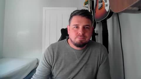 Snapshot of thomisfra chatting on 10/22/25, 11:32 thomisfra online show from 10/22/25, 11:32