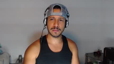 Snapshot of thommerxxx chatting on 09/26/25, 04:49 Thom online show from 09/26/25, 04:49