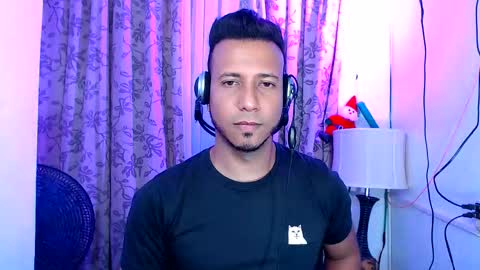 Snapshot of thommerxxx chatting on 01/07/26, 04:26 Thom online show from 01/07/26, 04:26