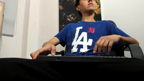 Snapshot of thommy_comp chatting on 02/23/25, 03:45 thommy comp online show from 02/23/25, 03:45